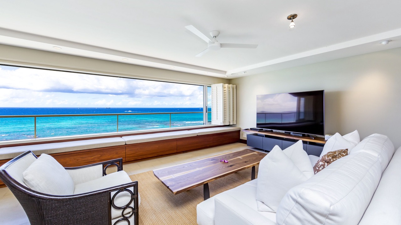 Photo of Livingroom in Diamond Head - Kapahulu - St. Louis