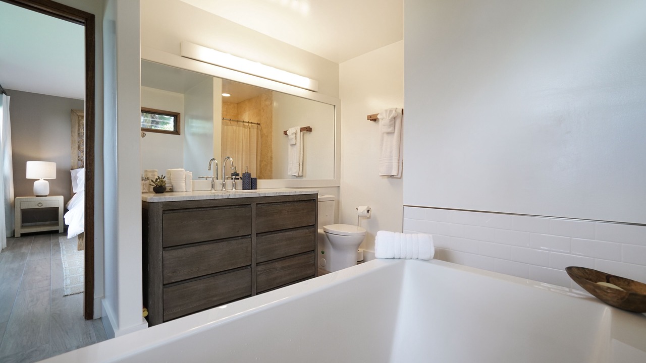 Photo of Bathroom in Mokuleia