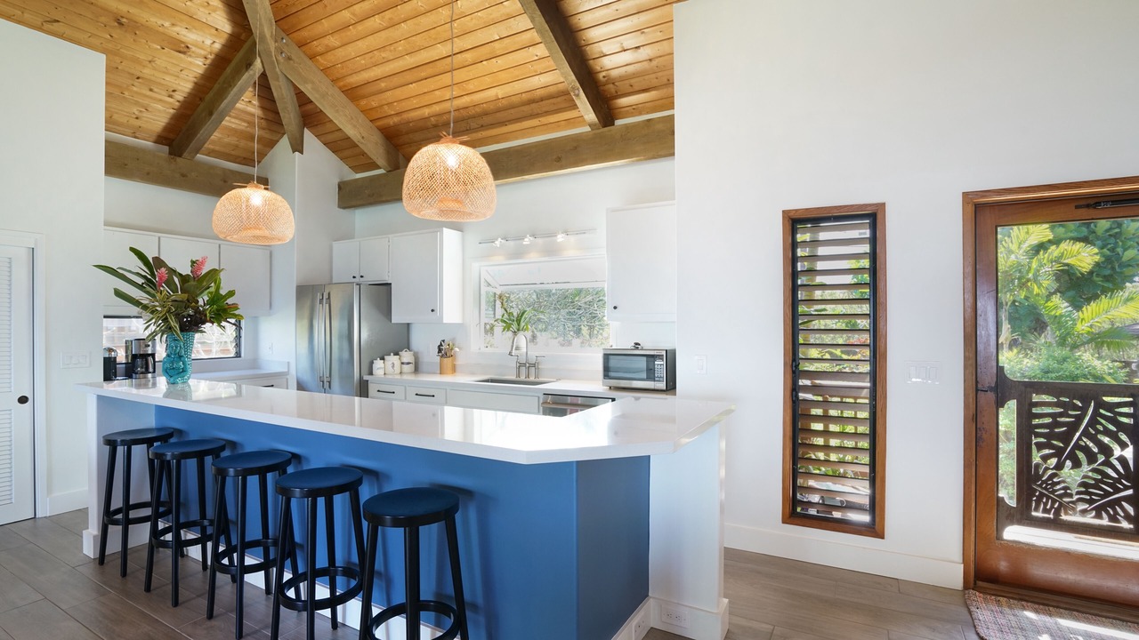 Photo of Kitchen in Mokuleia