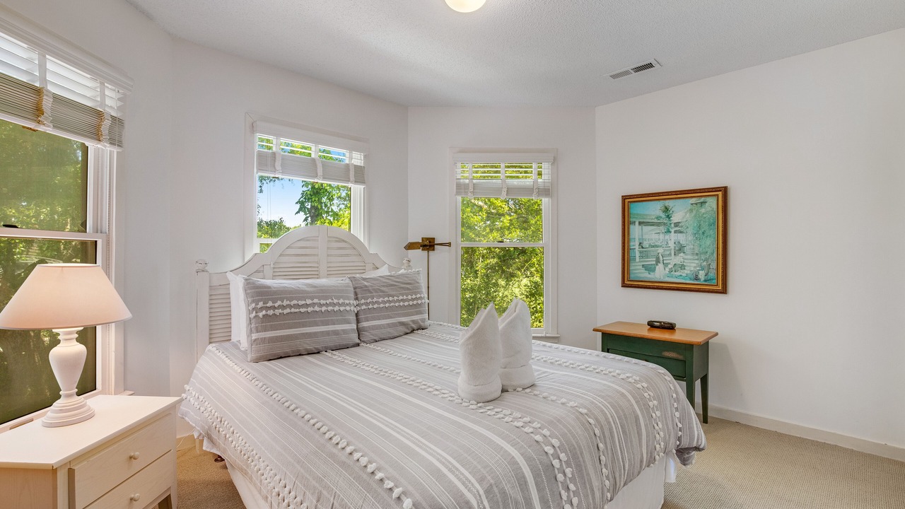 Photo of Bedroom in Pelican Bay