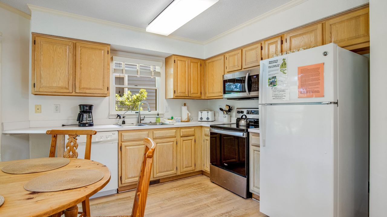 Photo of Kitchen in Pelican Bay