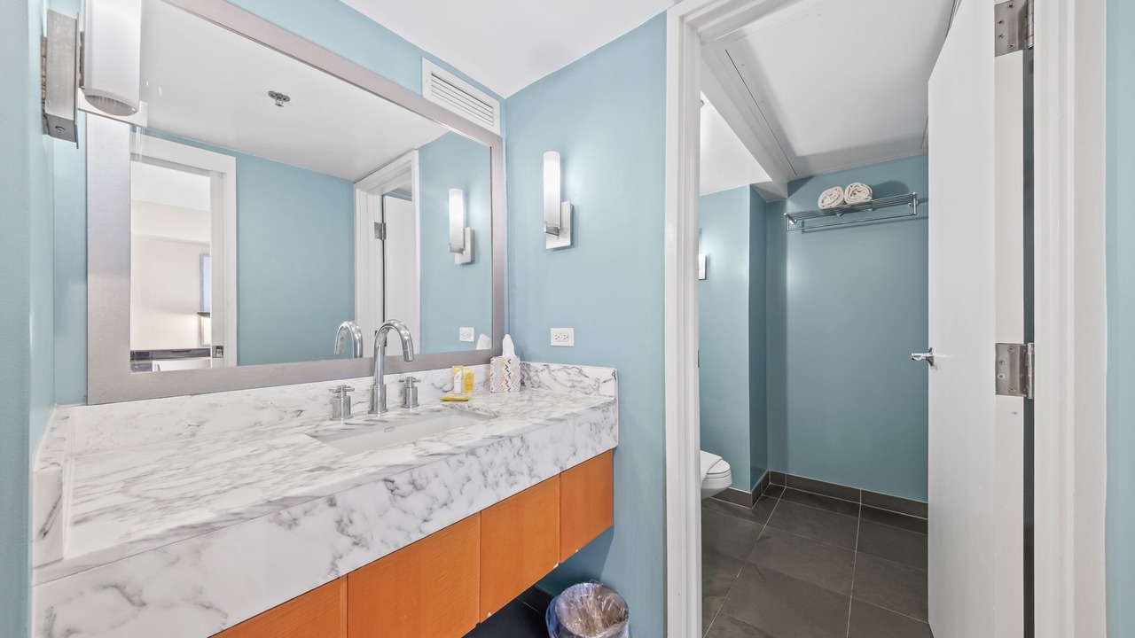 Photo of Bathroom in Ala Moana