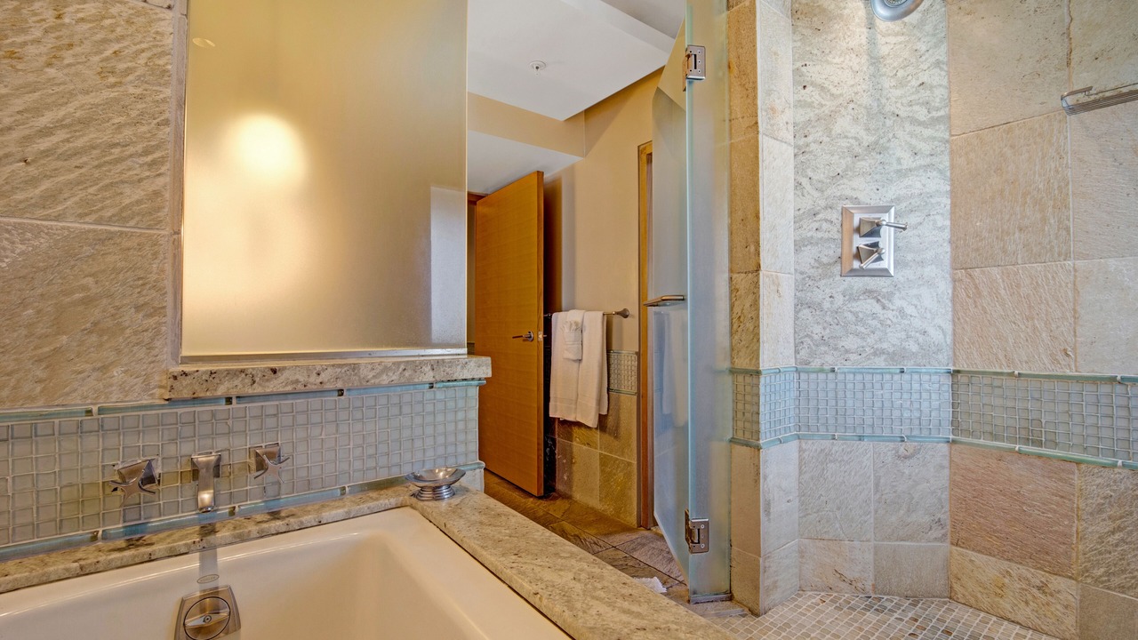 Photo of Bathroom in Ala Moana