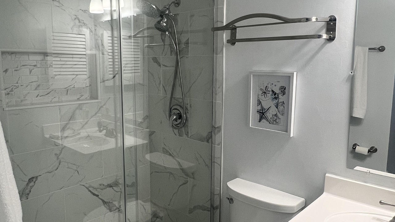 Photo of Bathroom in Garden City