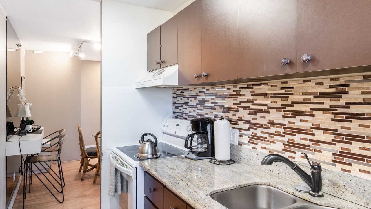 Photo of Kitchen in Diamond Head - Kapahulu - St. Louis