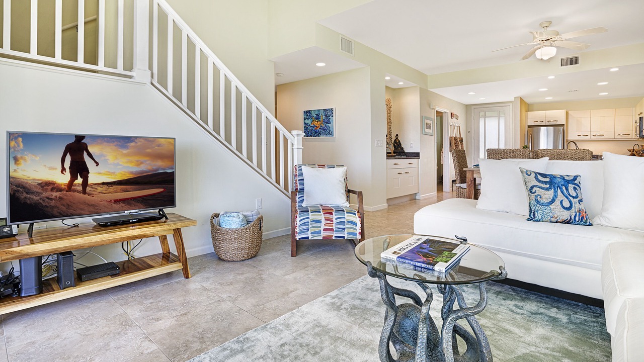 Photo of Livingroom in Kahaluu Bay