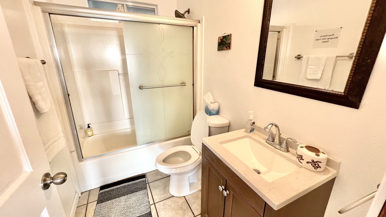 Photo of Bathroom in Historic Kailua Village