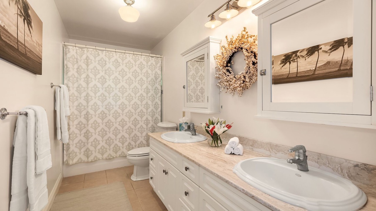 Photo of Bathroom in Kahala