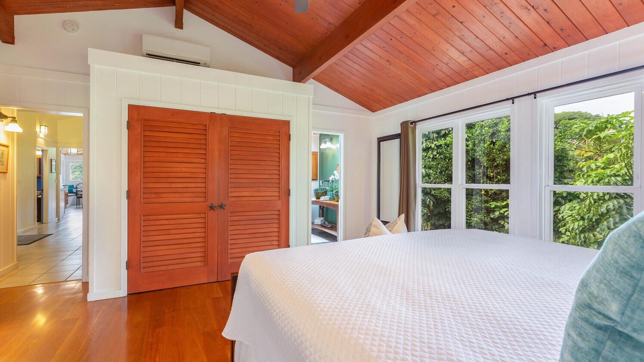 Photo of Bathroom in Wainiha