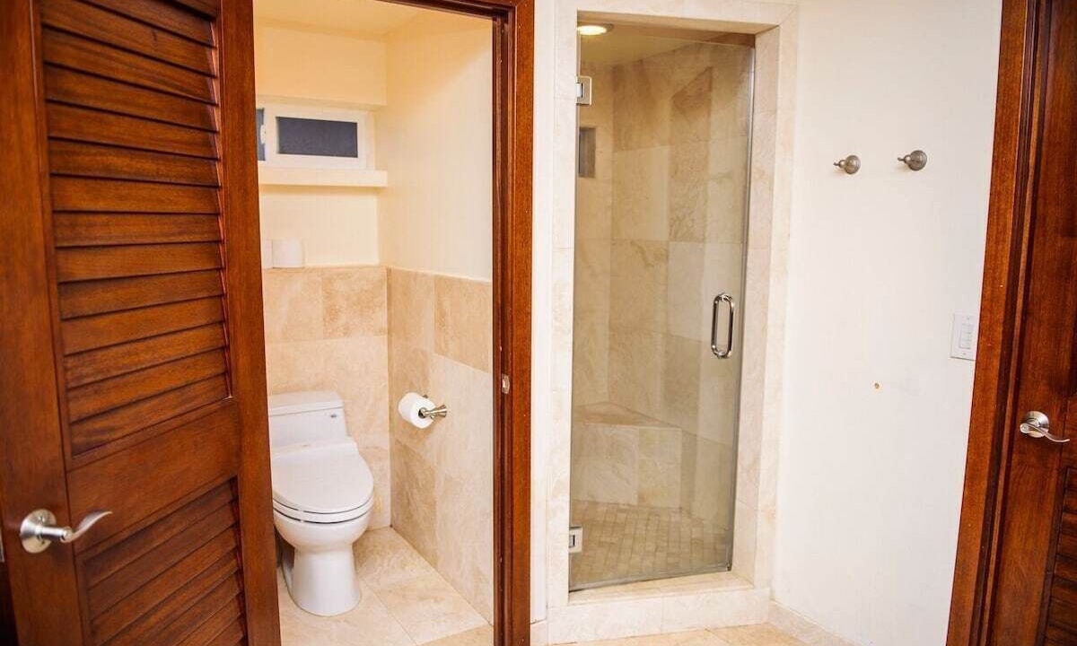 Photo of Bathroom in Kaneohe