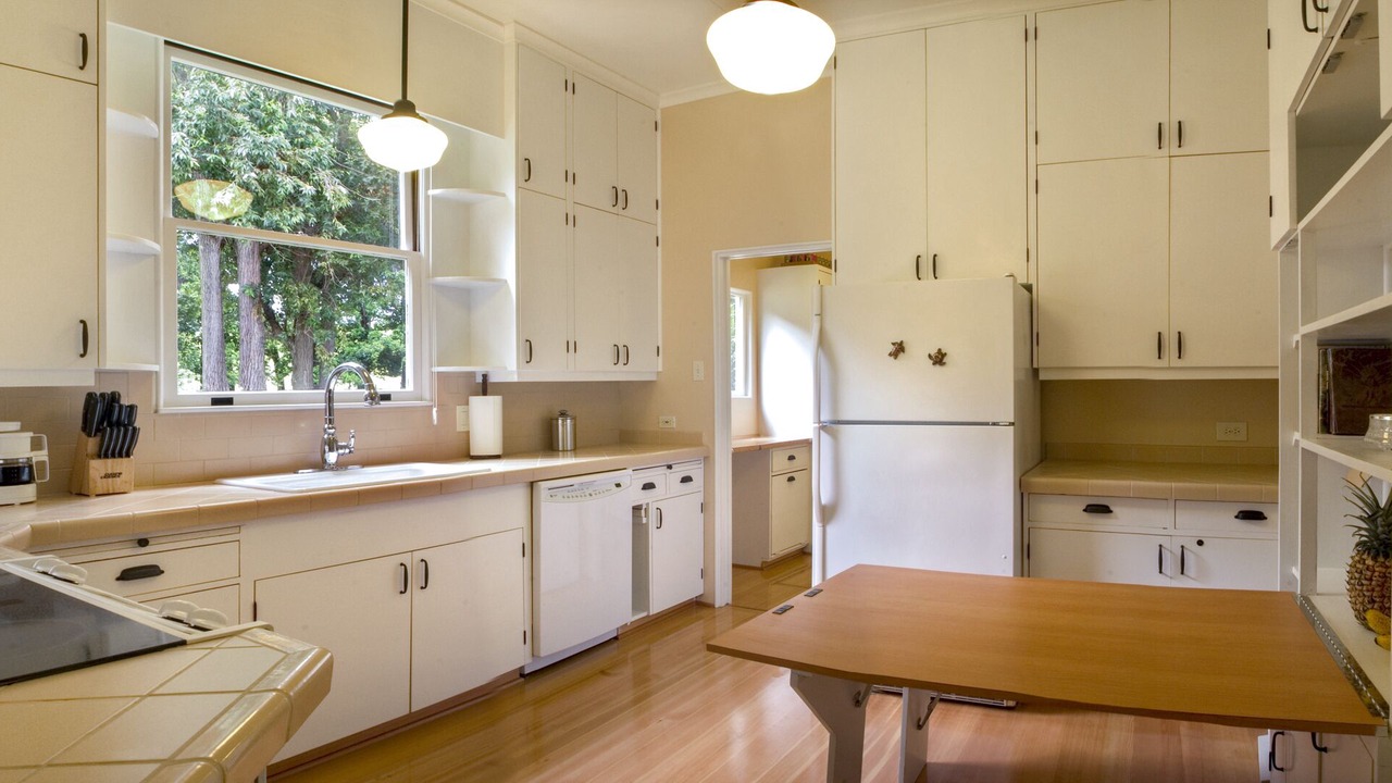 Photo of Kitchen in Makawao
