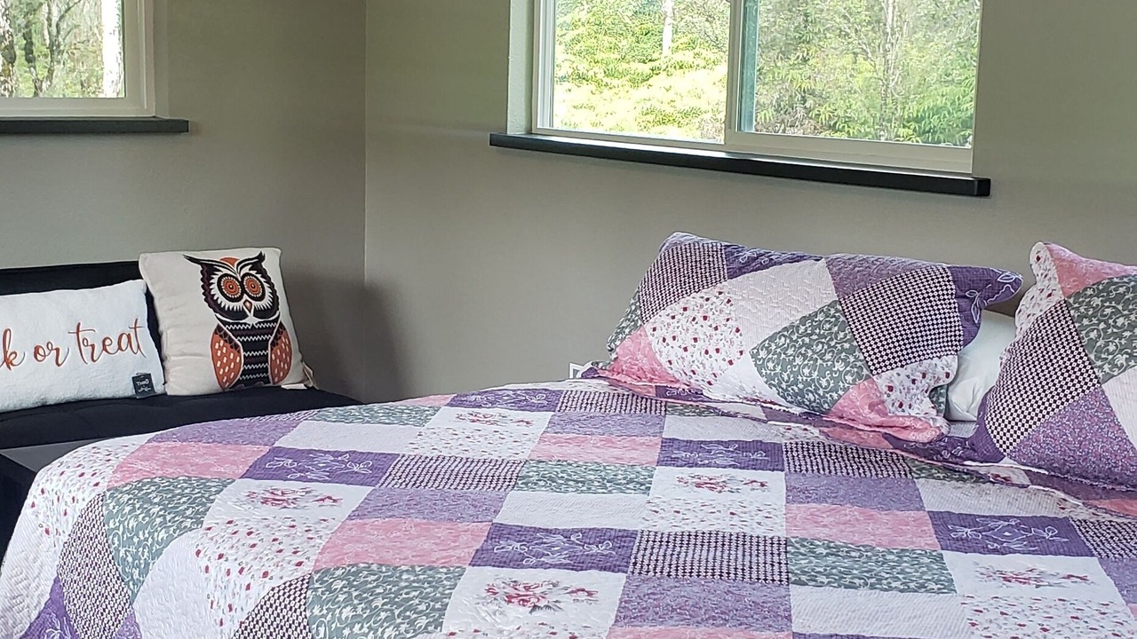 Photo of Bedroom in Nanawale Estates