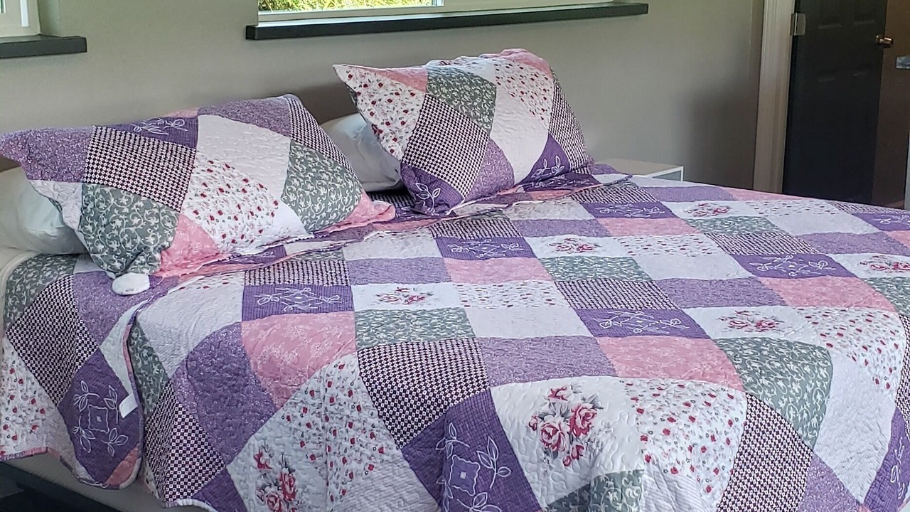 Photo of Bedroom in Nanawale Estates