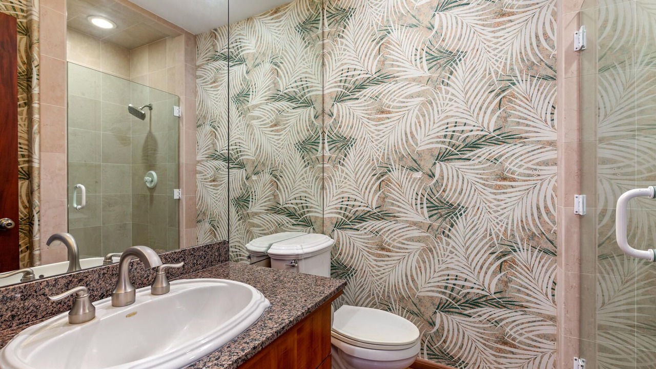 Photo of Bathroom in Kahaluu Bay