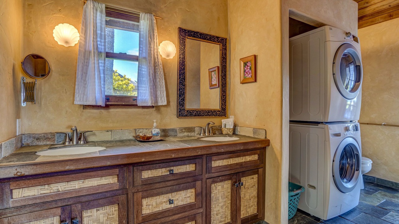 Photo of Bathroom in Kuau