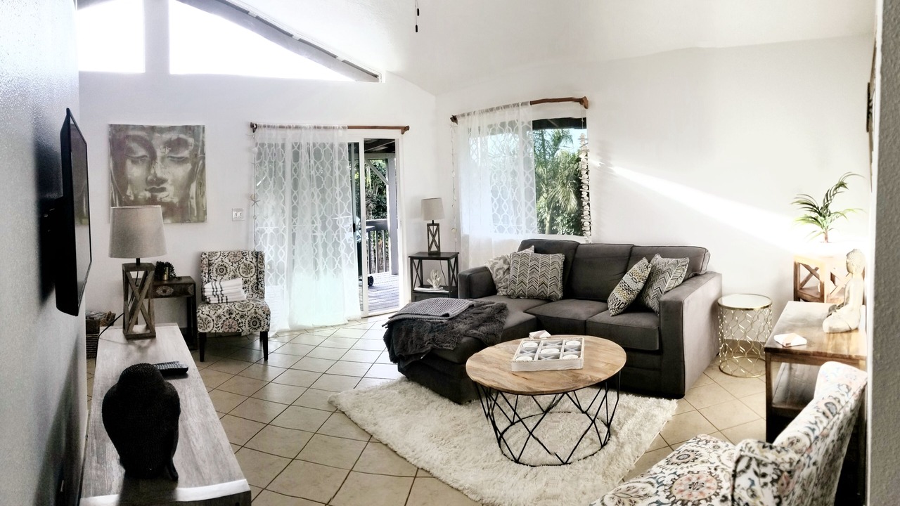 Photo of Livingroom in Pauwela
