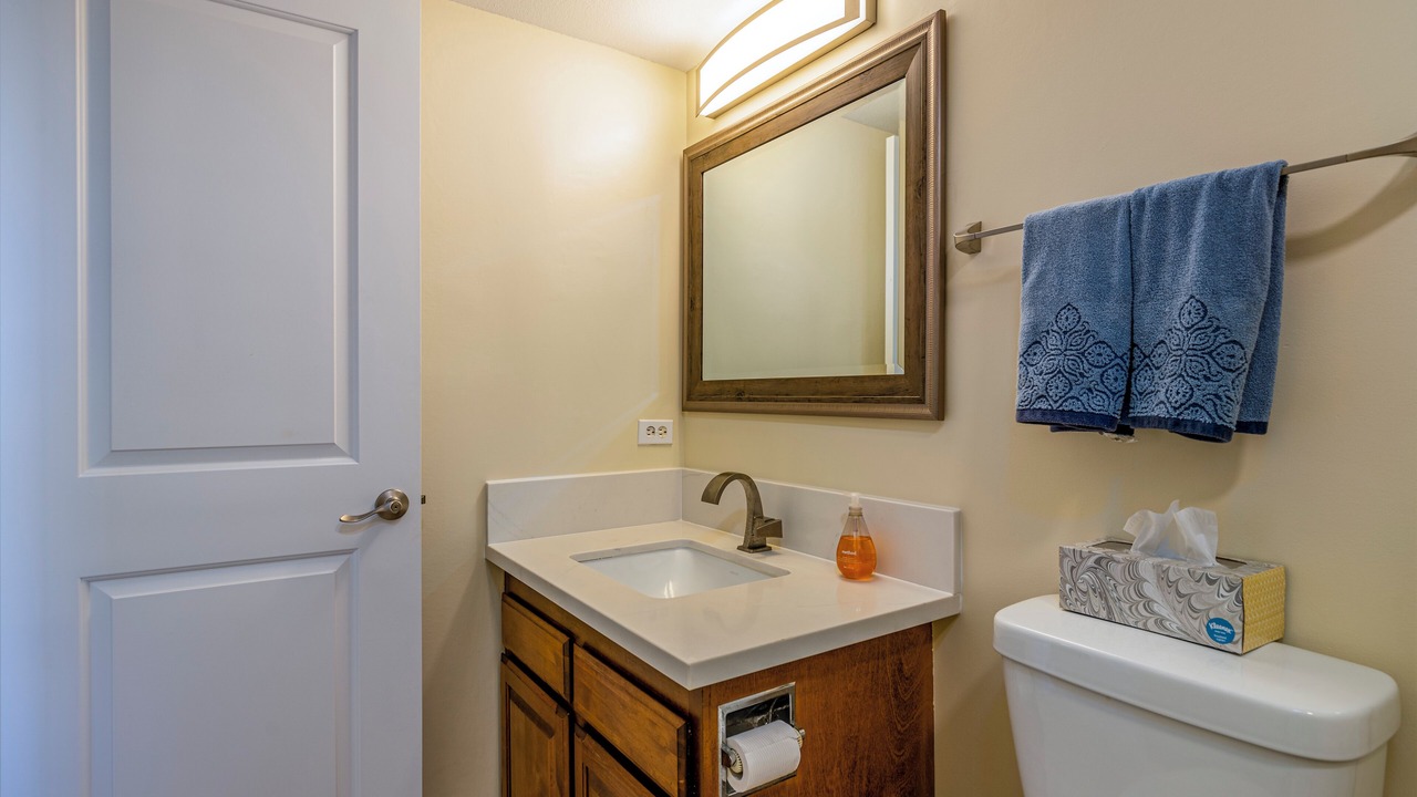 Photo of Bathroom in Kahaluu-Keauhou