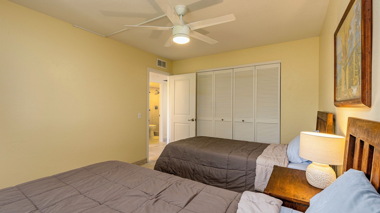 Photo of Bedroom in Kahaluu-Keauhou