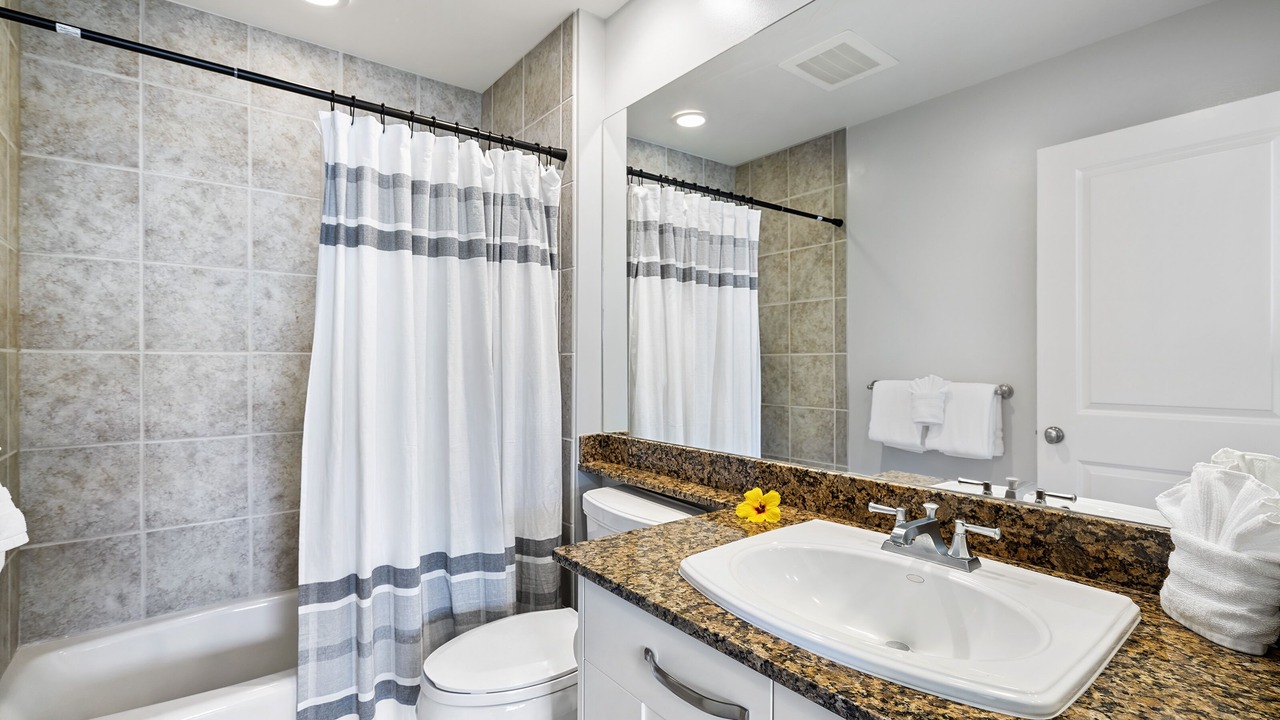 Photo of Bathroom in Kahaluu Bay