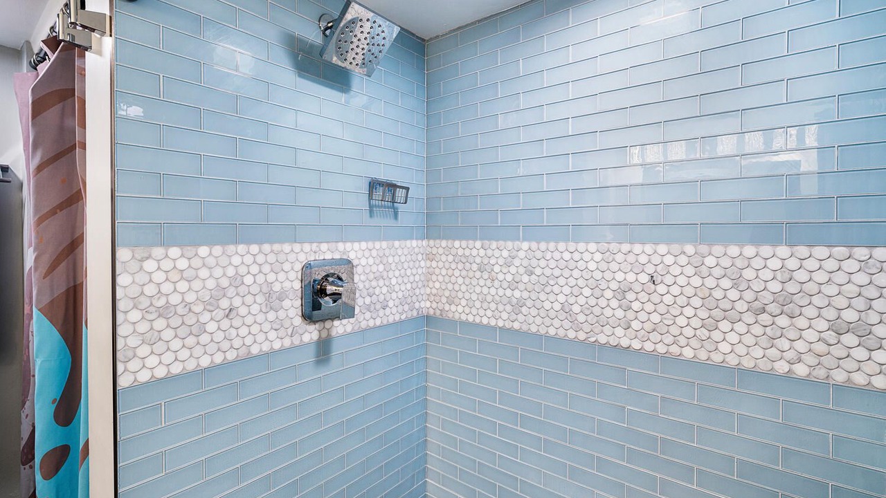 Photo of Bathroom in Kahaluu Bay