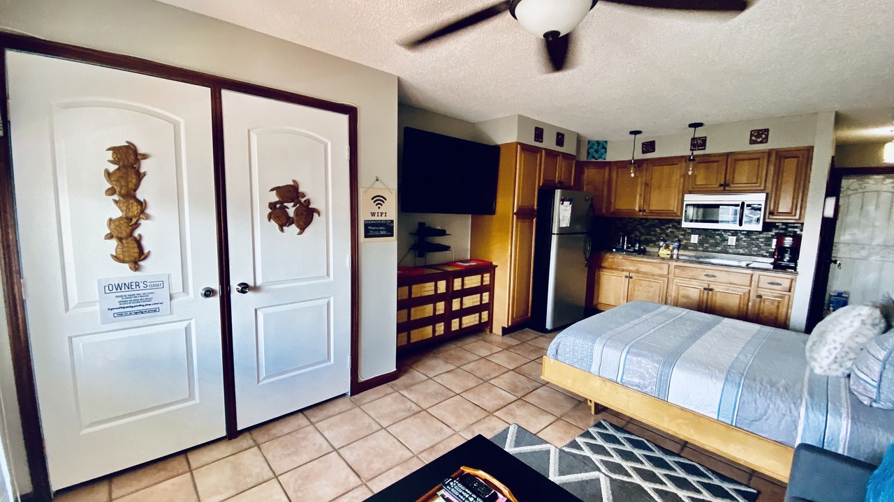 Photo of Bedroom in Historic Kailua Village
