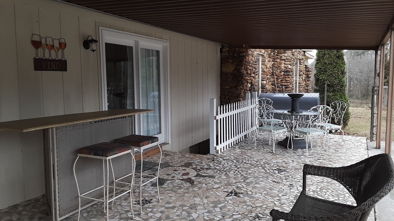 Photo of Outdoor in Morganton