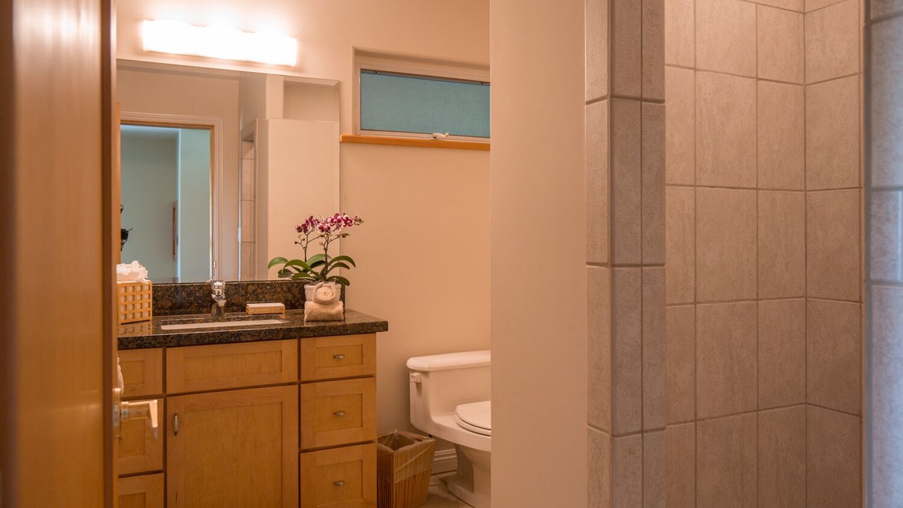 Photo of Bathroom in Hamakuapoko
