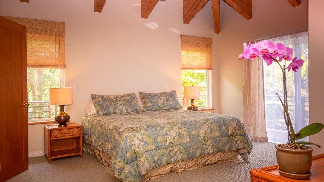 Photo of Bedroom in Hamakuapoko