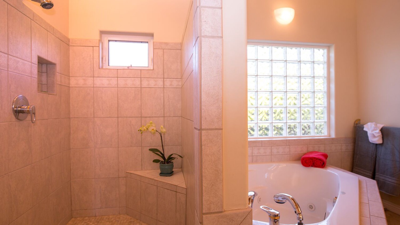 Photo of Bathroom in Hamakuapoko