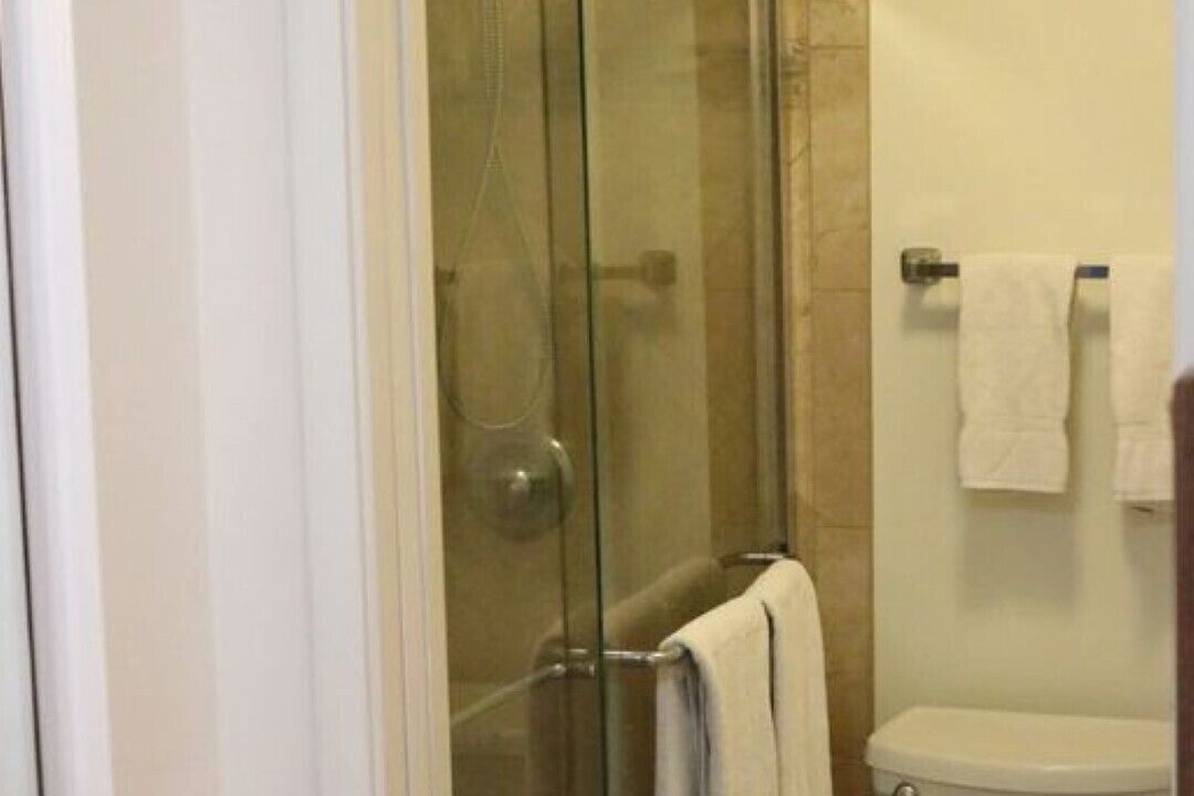 Photo of Bathroom in Kahana