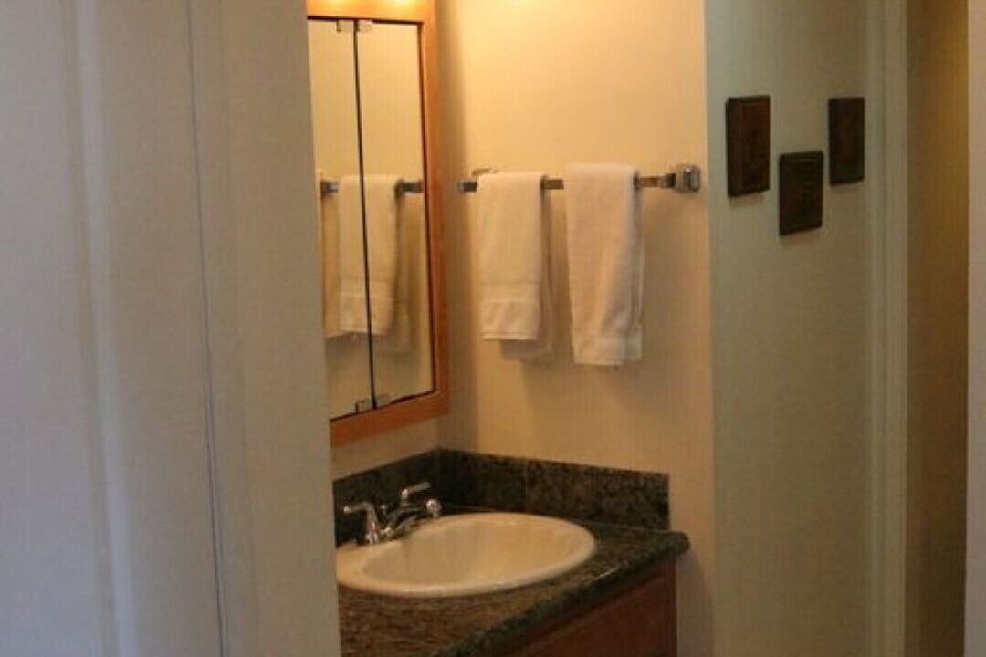 Photo of Bathroom in Kahana