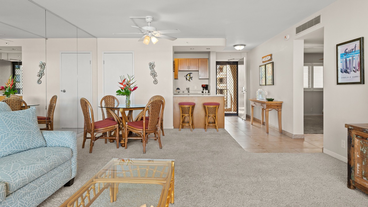 Photo of Livingroom in Kahana
