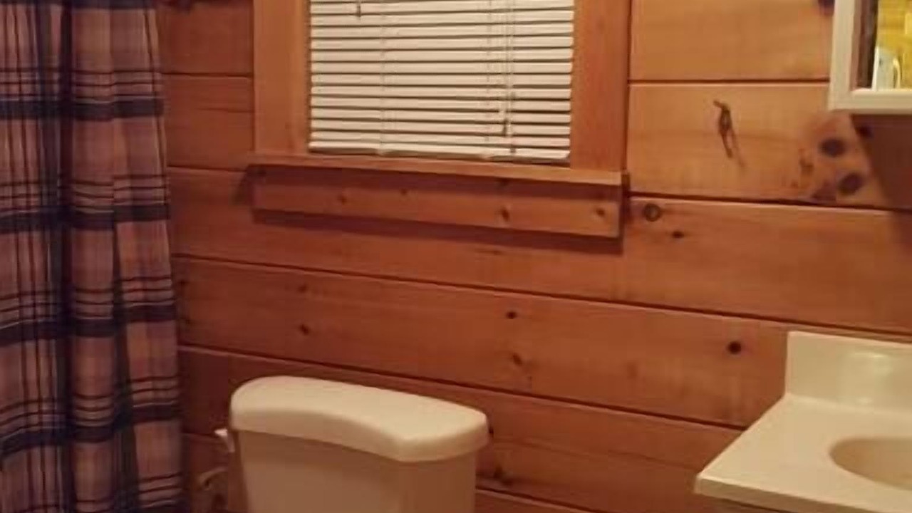 Photo of Bathroom in Claxton
