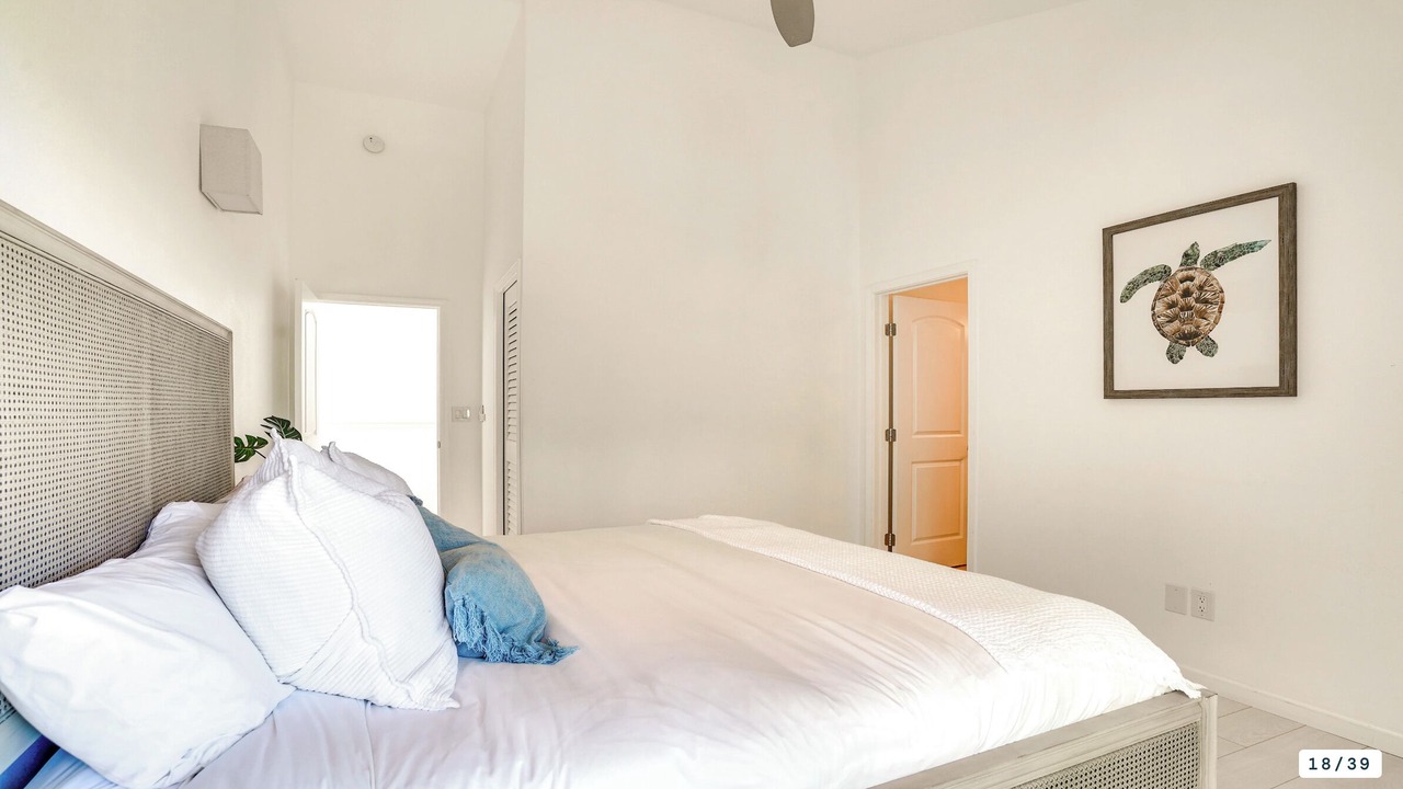 Photo of Bedroom in Makaha