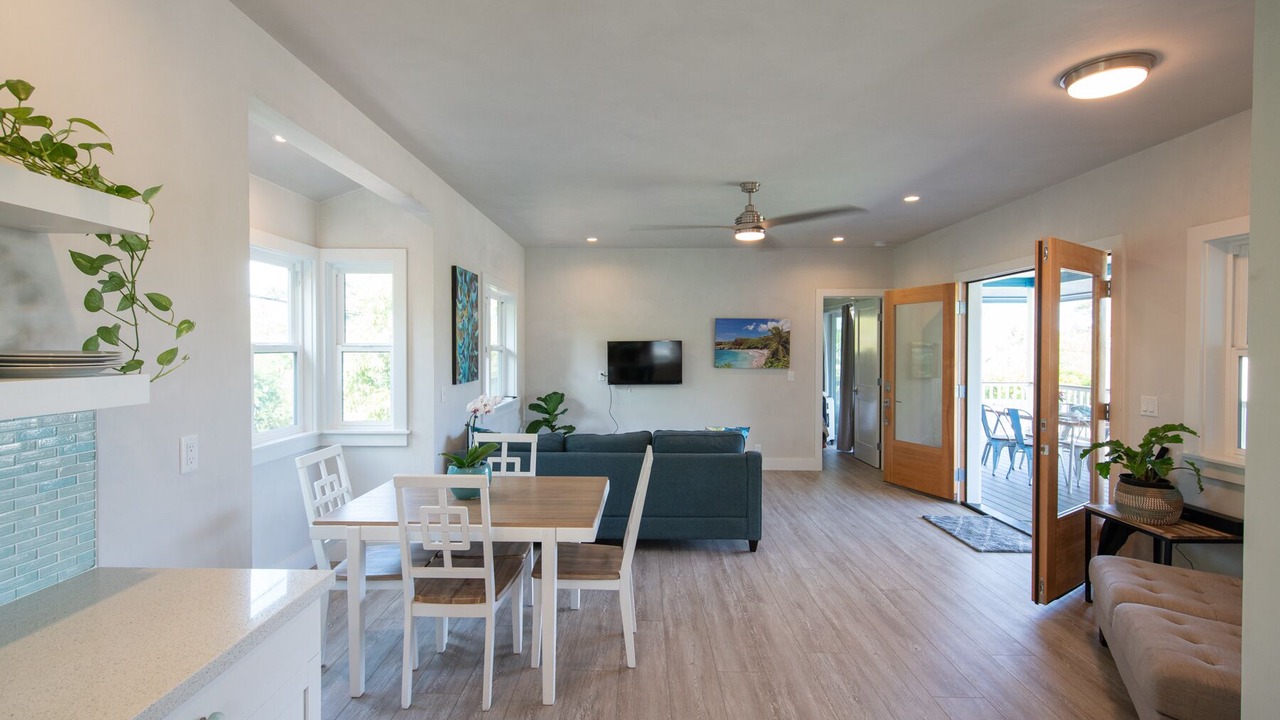 Photo of Livingroom in Kuau
