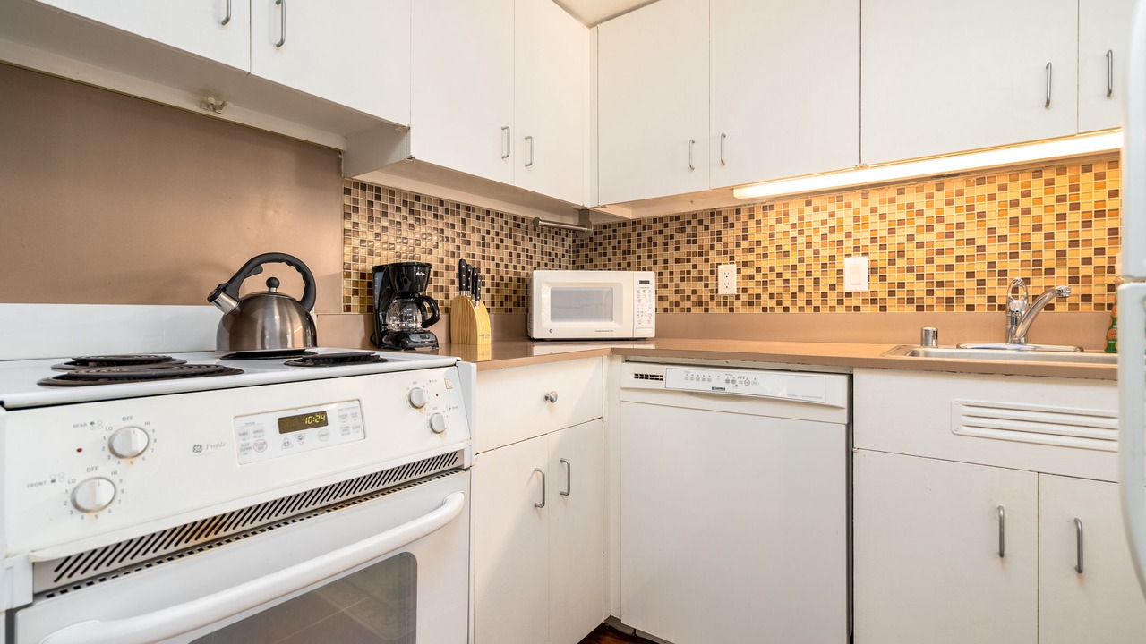 Photo of Kitchen in Waikiki