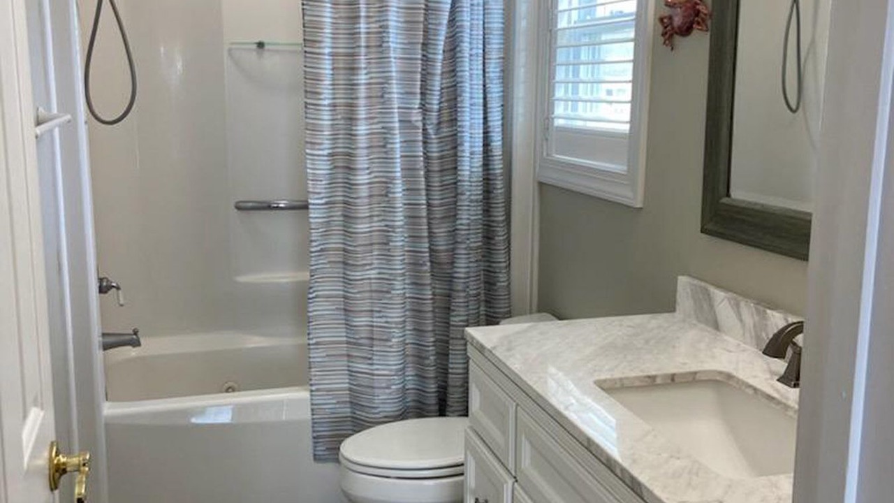 Photo of Bathroom in Village of Stump Sound