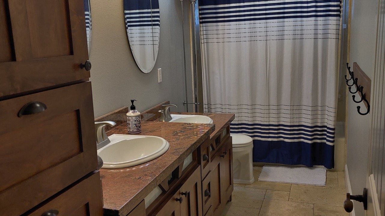 Photo of Bathroom in Laie