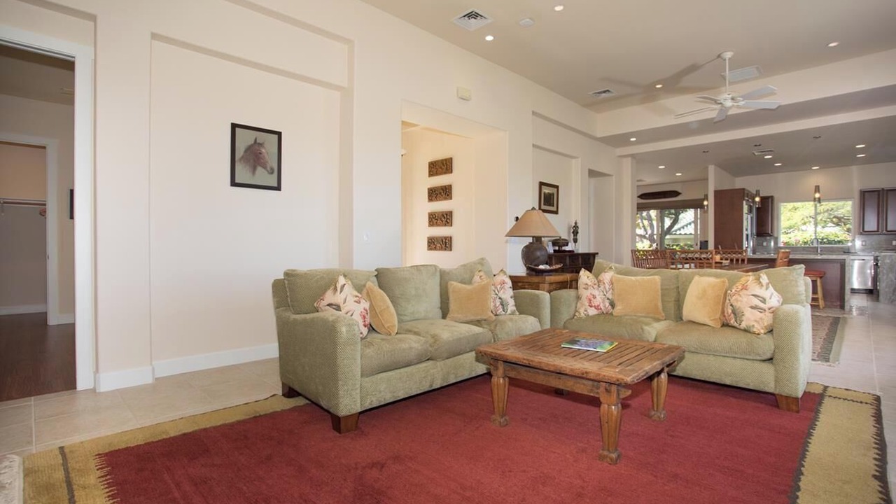 Photo of Livingroom in Kamuela