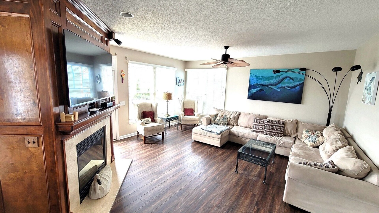 Photo of Livingroom in Manteo