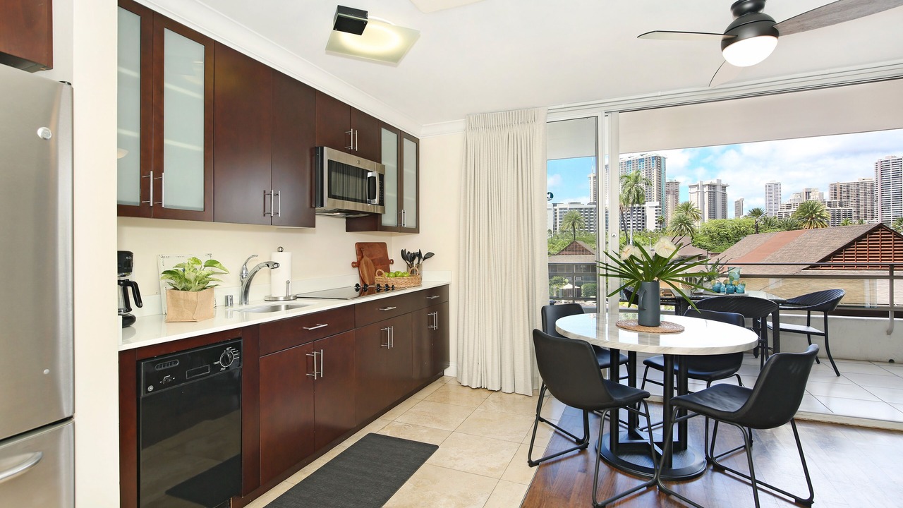 Photo of Kitchen in Waikiki