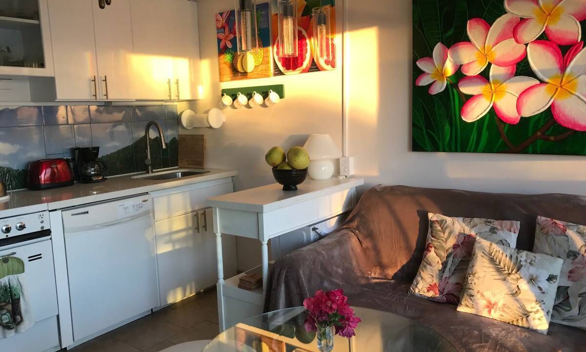 Photo of Kitchen in Makaha