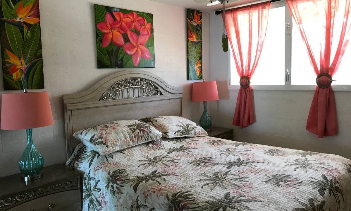 Photo of Bedroom in Makaha