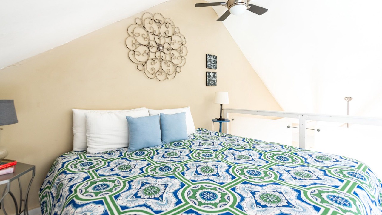 Photo of Bedroom in Beach Institute