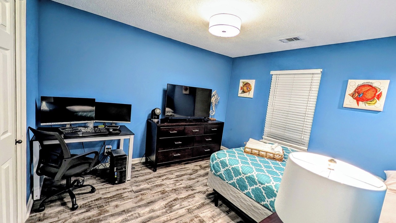 Photo of Bedroom in Whitemarsh Island
