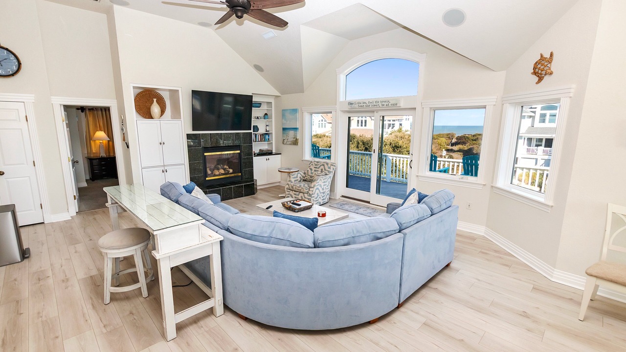 Photo of Livingroom in Pine Island