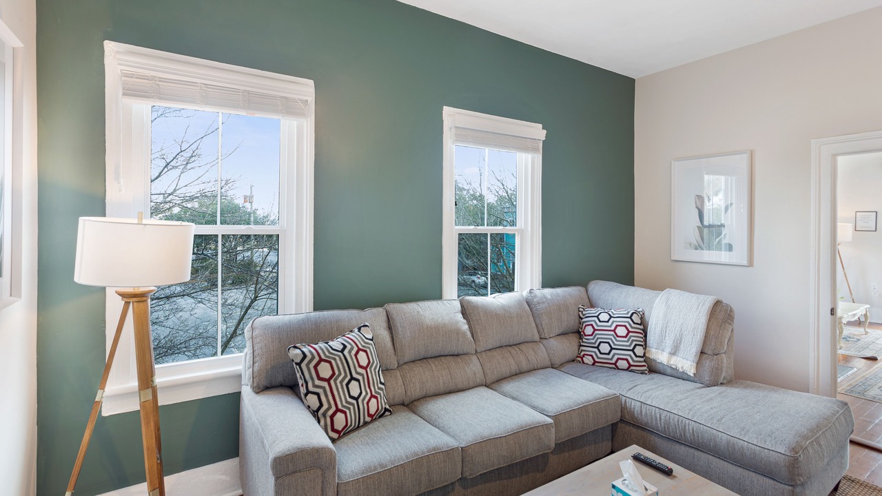 Photo of Livingroom in Savannah Victorian District