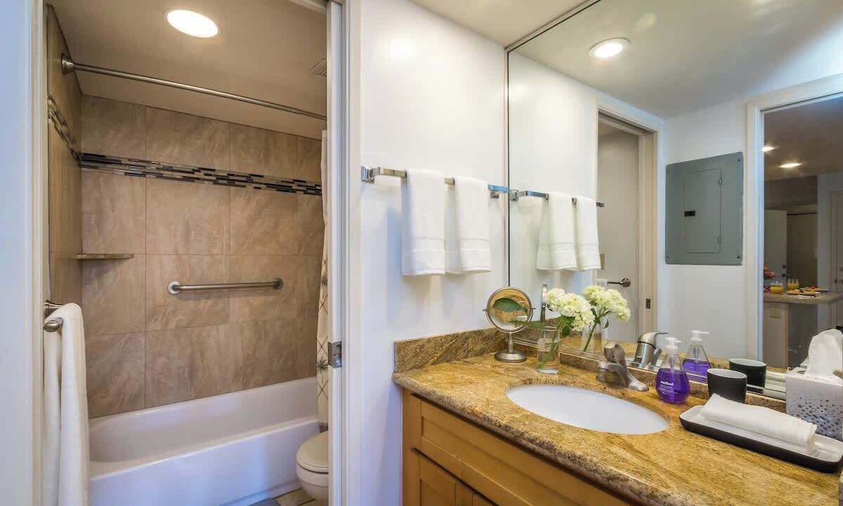 Photo of Bathroom in Kihei