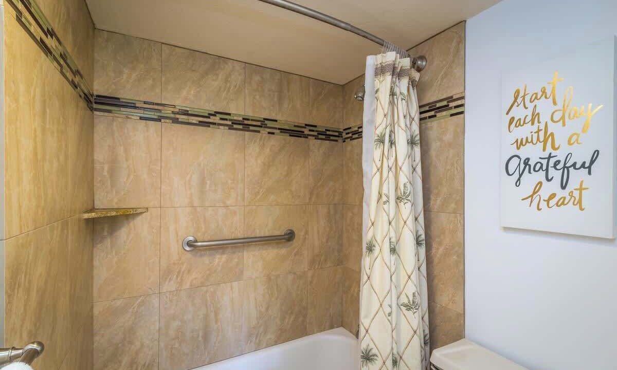 Photo of Bathroom in Kihei
