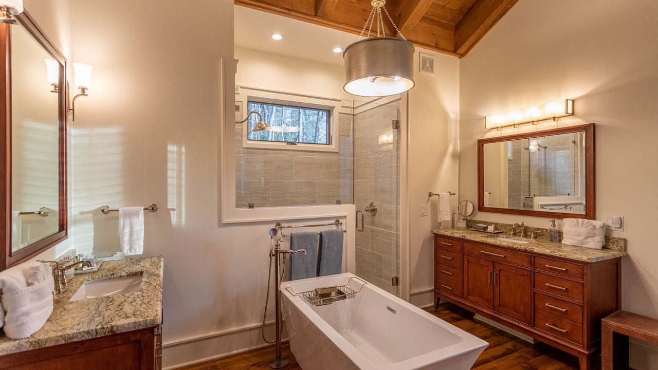 Photo of Bathroom in Blowing Rock